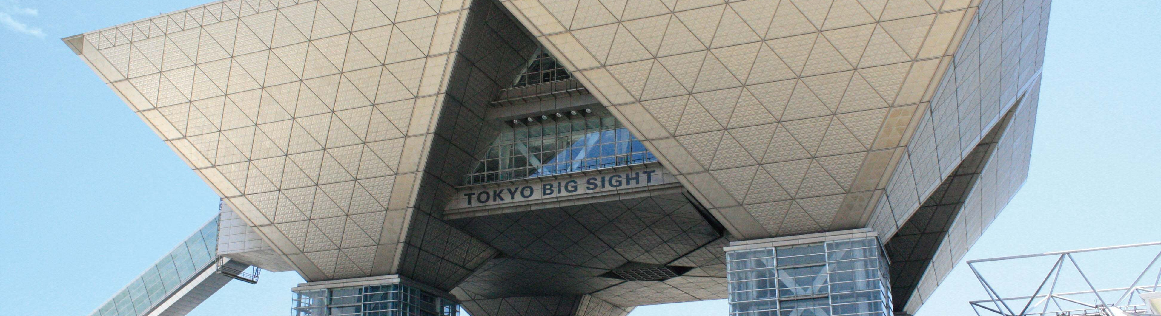 フローリングの上に座布団が置いてある